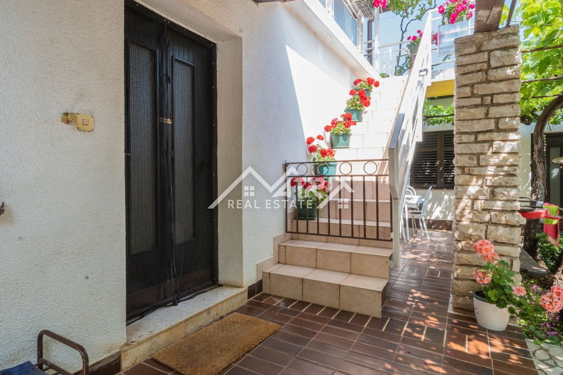 House in Sisan, Istria County, Croatia 2 - 15864928