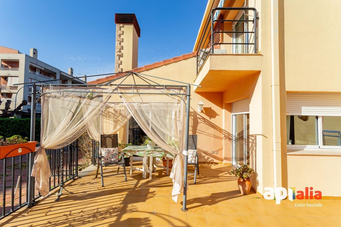 Villa in Salou, Catalonia, Spain 2 - 15265100