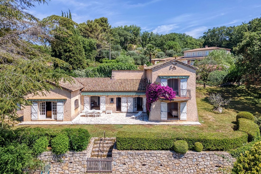 Villa in Mougins, Provence-Alpes-Côte d'Azur, France 1 - 15863638