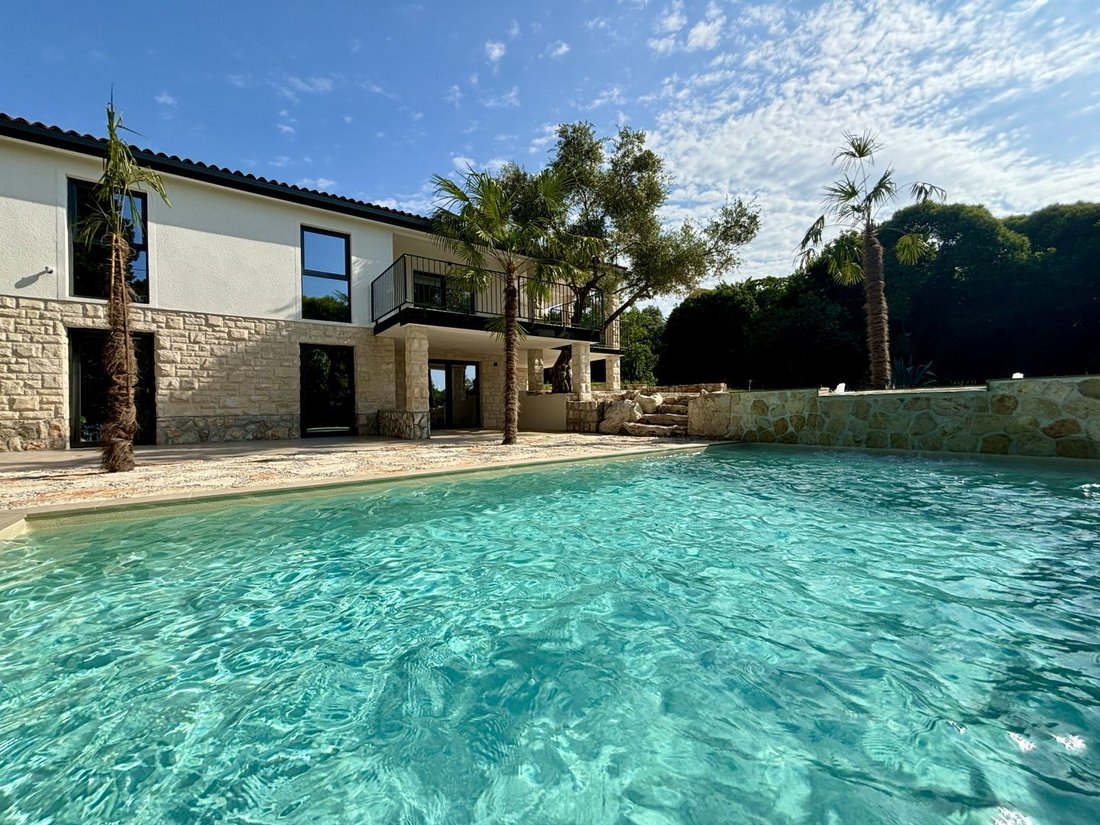 Villa in Umag, Istria County, Croatia 3 - 15865490