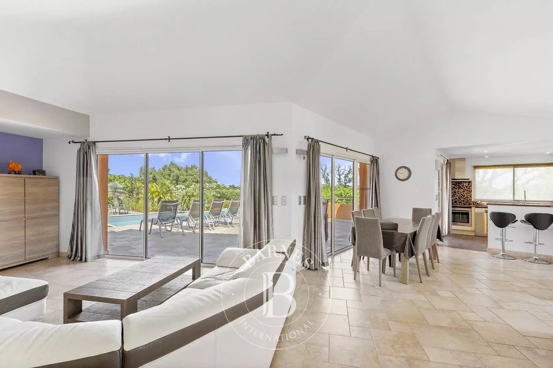 Villa in Porto-Vecchio, Corsica, France 3 - 15863908