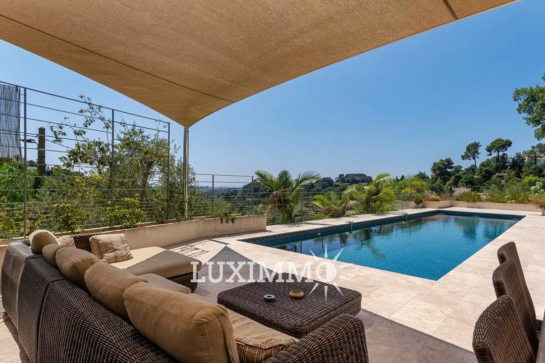 Villa in Mougins, Provence-Alpes-Côte d'Azur, France 2 - 15866151
