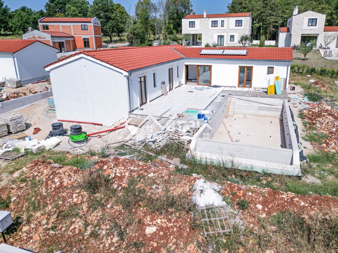 House in Porec, Istria County, Croatia 2 - 15865688