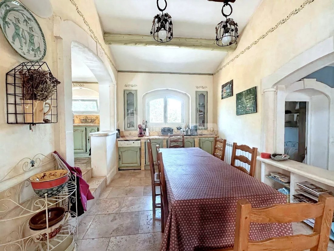 Villa in Arles, Provence-Alpes-Côte d'Azur, France 5 - 15843010