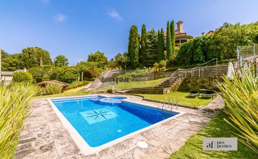 Chalet in Coruxo, Vigo, Spain 1