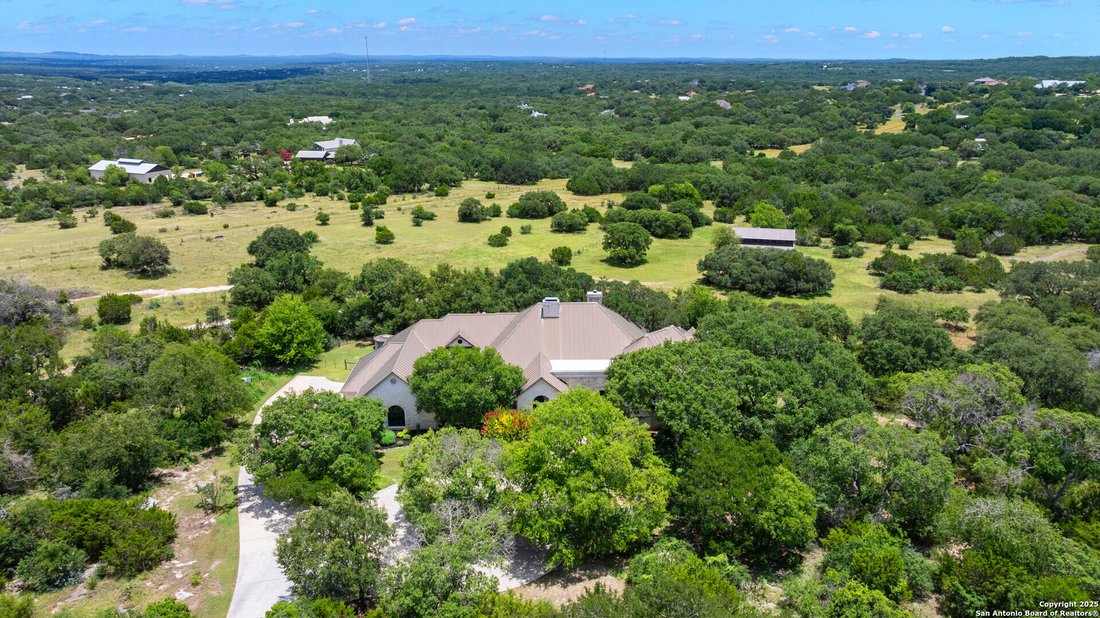 House in Boerne, Texas, United States 3 - 15865577