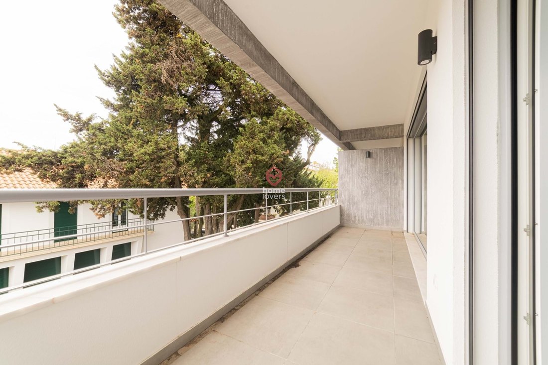 Apartment in Carcavelos e Parede, Lisbon, Portugal 1 - 15864262