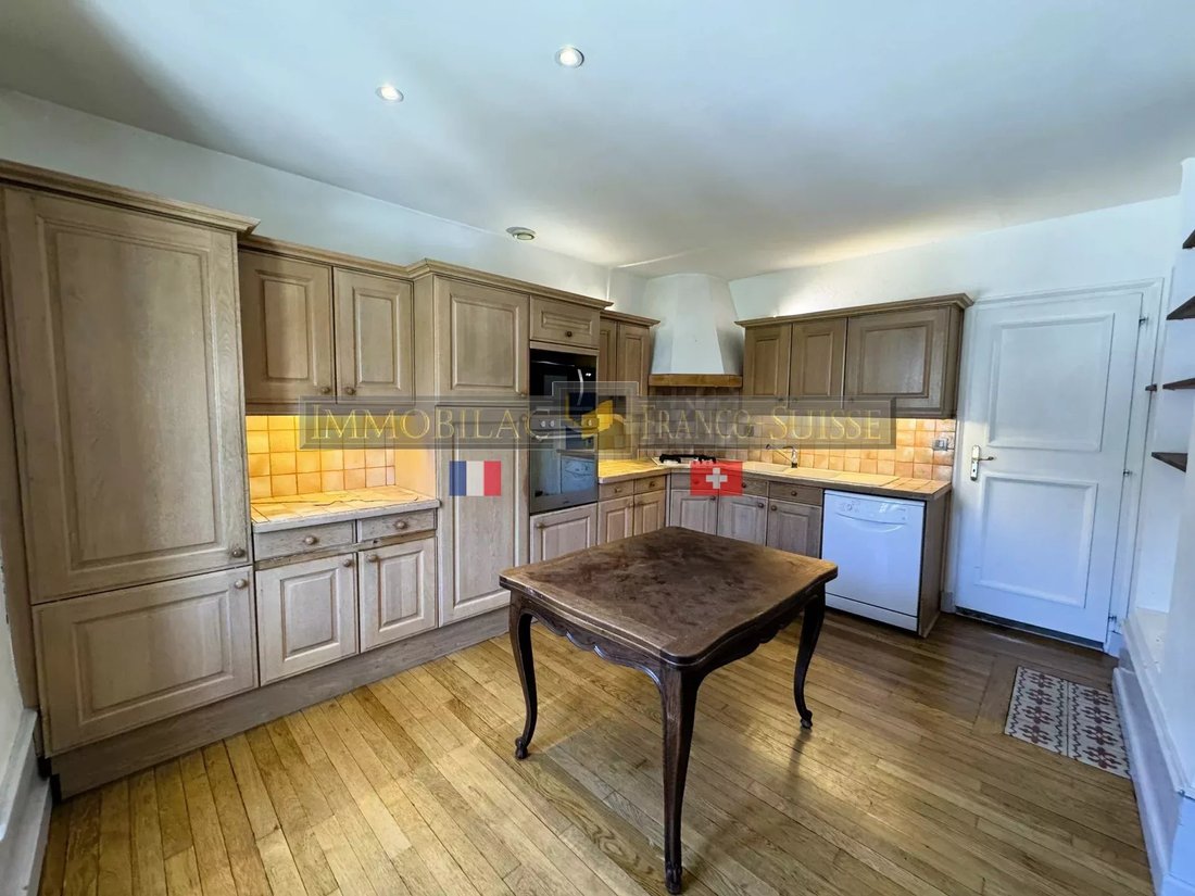 Apartment in Centre, Sallanches, France 2 - 15863541