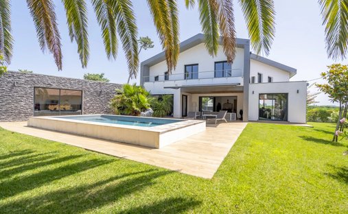 House in Anglet, Nouvelle-Aquitaine, France 1