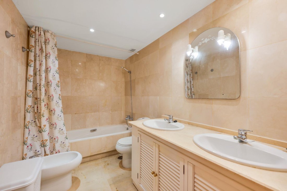 Apartment in Guadalmina Alta, San Pedro de Alcantara, Spain 5 - 15864842