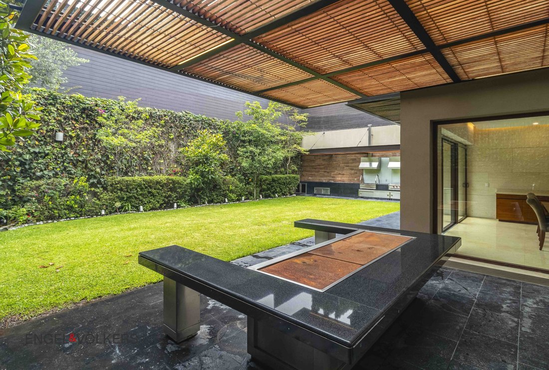 House in Mexico City, Mexico 2 - 15865132
