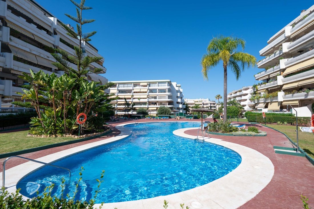 Apartment in Guadalmina Alta, San Pedro de Alcantara, Spain 1 - 15864842