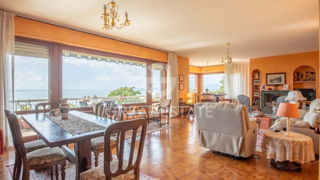 Villa in Magione, Umbria, Italy 2 - 15864918
