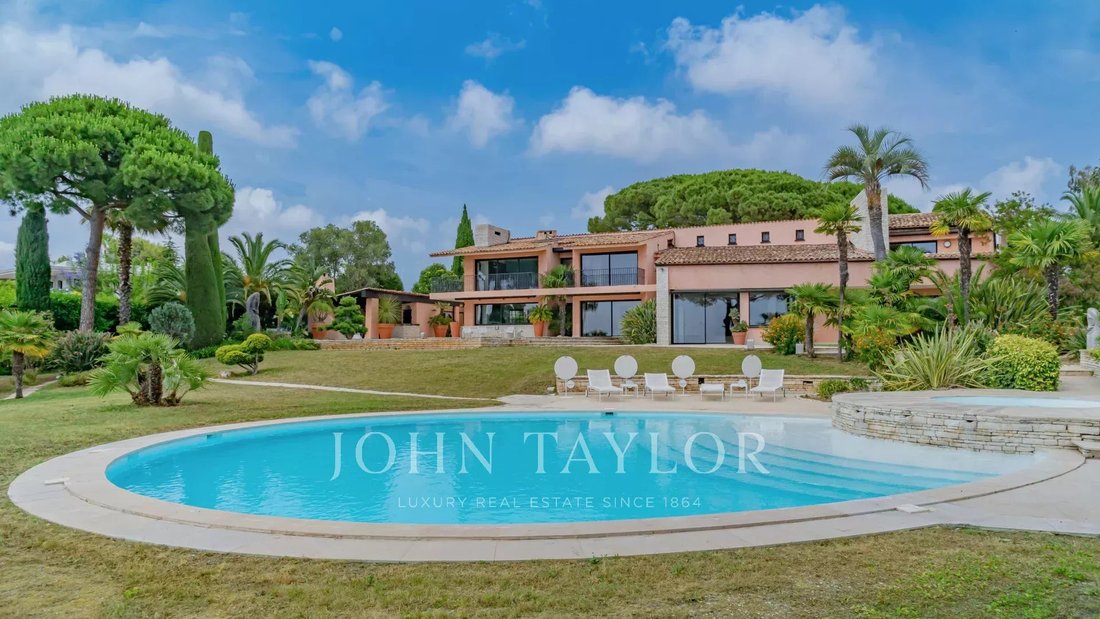 Villa in Nice, Provence-Alpes-Côte d'Azur, France 1 - 15866333