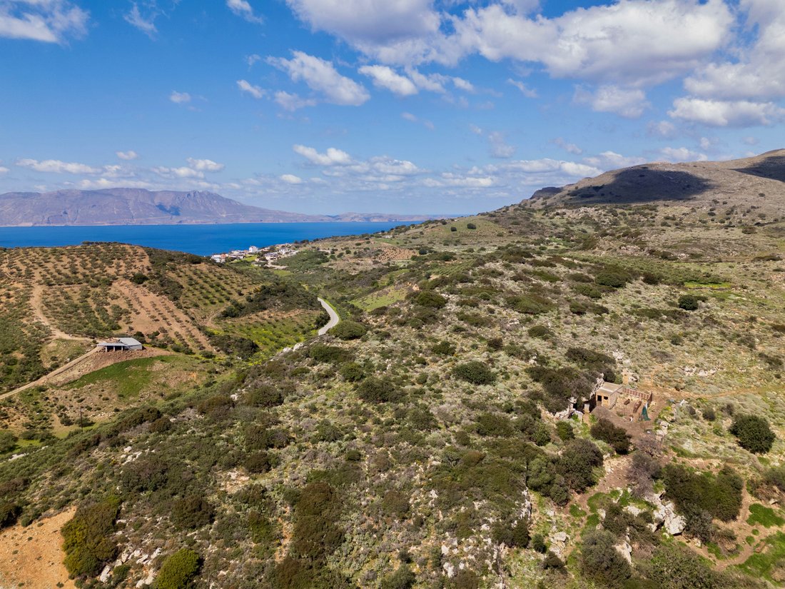 Land in Crete, Greece 2 - 15863125