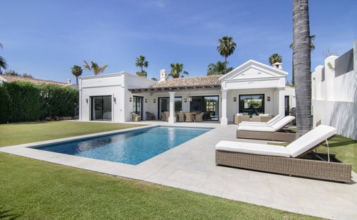Villa in Puerto Banus, Marbella, Spain 1