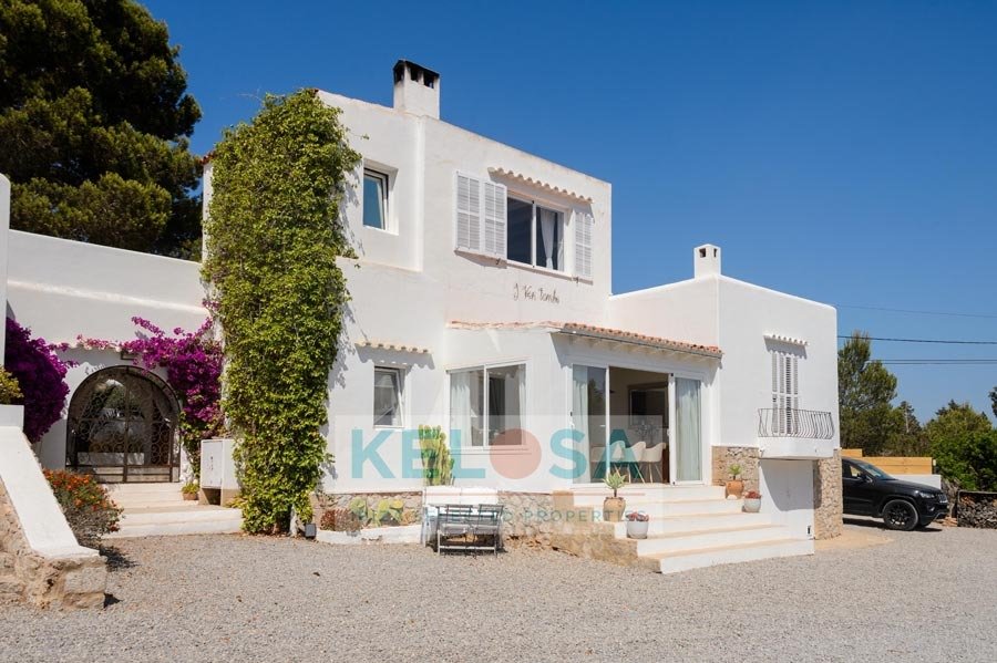 Villa in Sant Antoni de Portmany, Balearic Islands, Spain 4 - 15868190