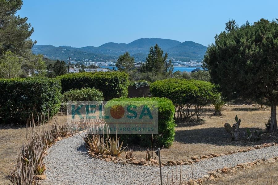 Villa in Sant Antoni de Portmany, Balearic Islands, Spain 2 - 15868190