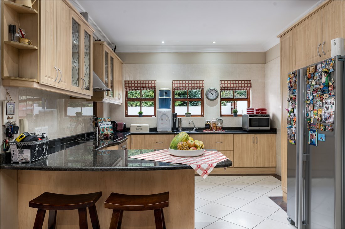 Country House in Golden Hill, Cape Town, Western Cape 4 - 15868192