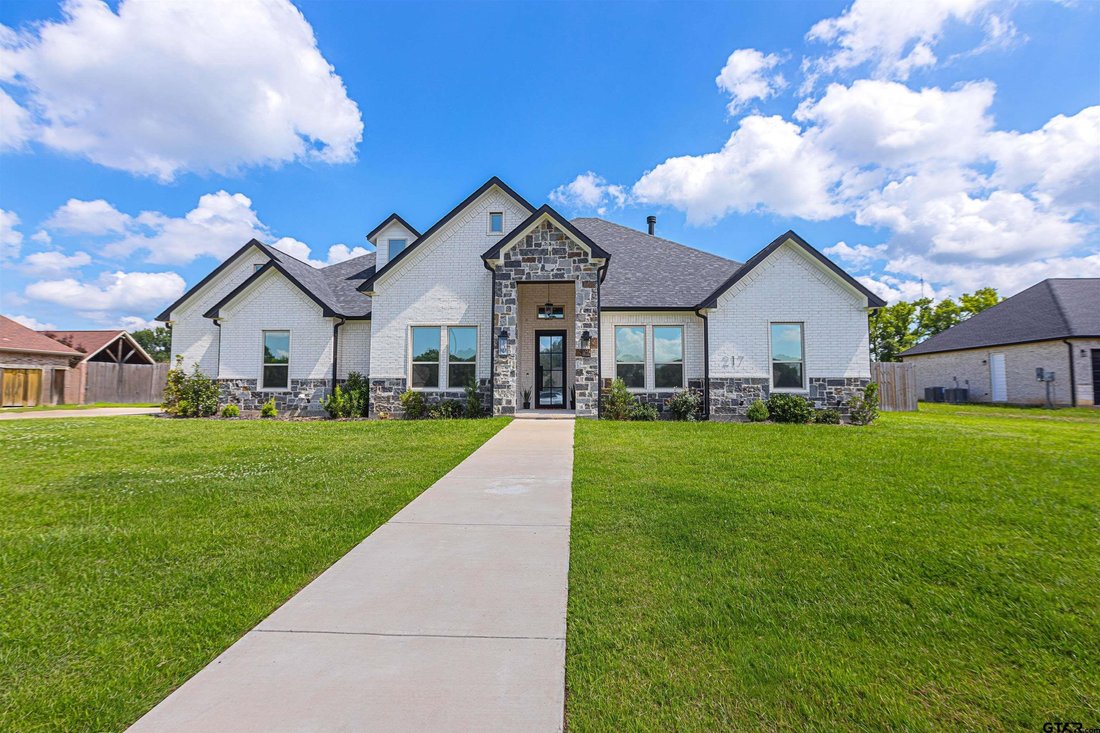 House in Mount Pleasant, Texas, United States 1 - 15866904