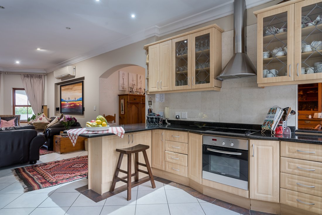 Country House in Golden Hill, Cape Town, Western Cape 5 - 15868192
