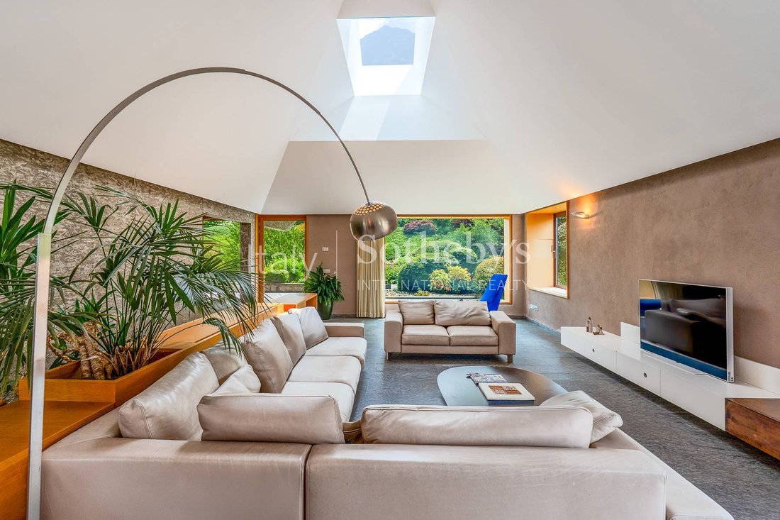 House in Colico Piano, Lombardy, Italy 4 - 15868257