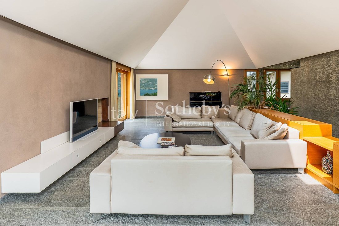 House in Colico Piano, Lombardy, Italy 3 - 15868257