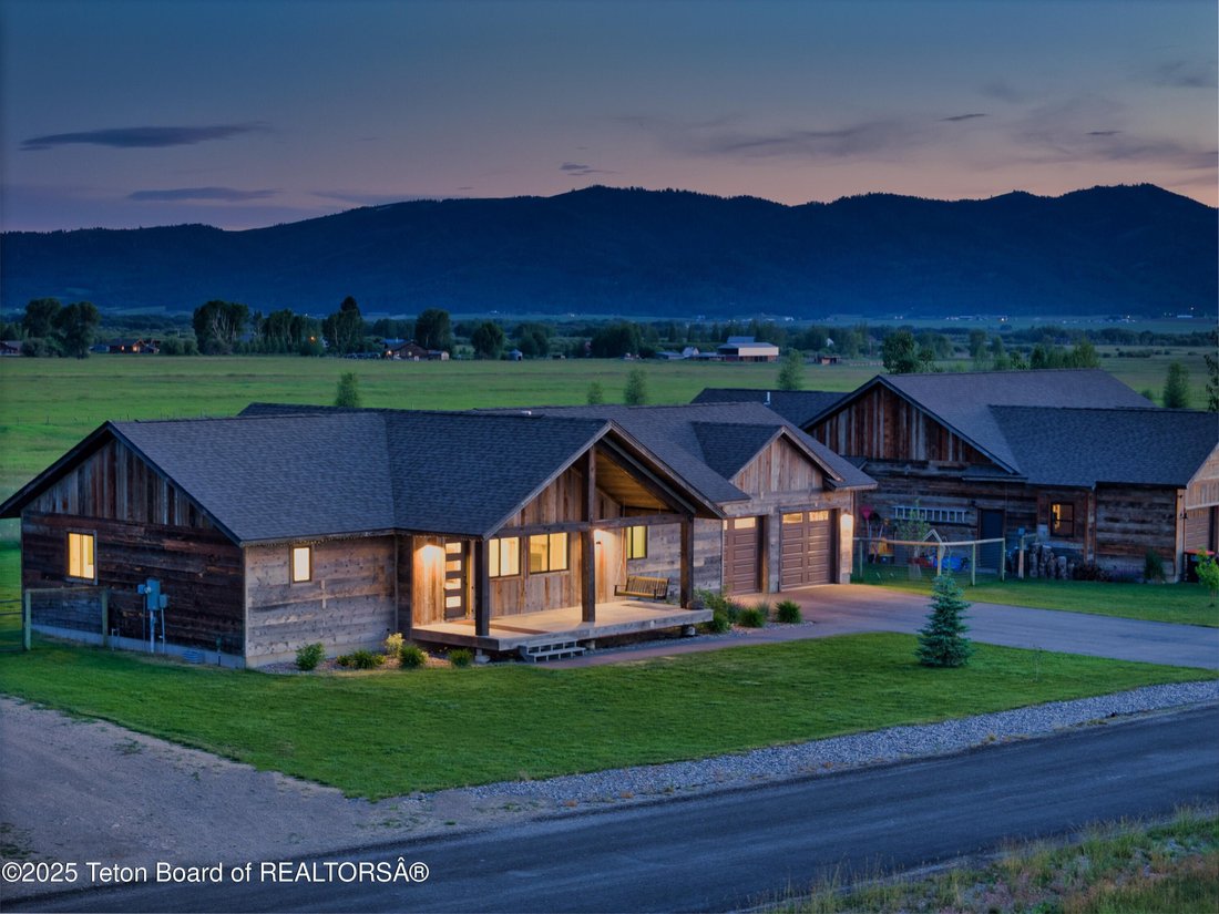 House in Victor, Idaho, United States 3 - 15866909
