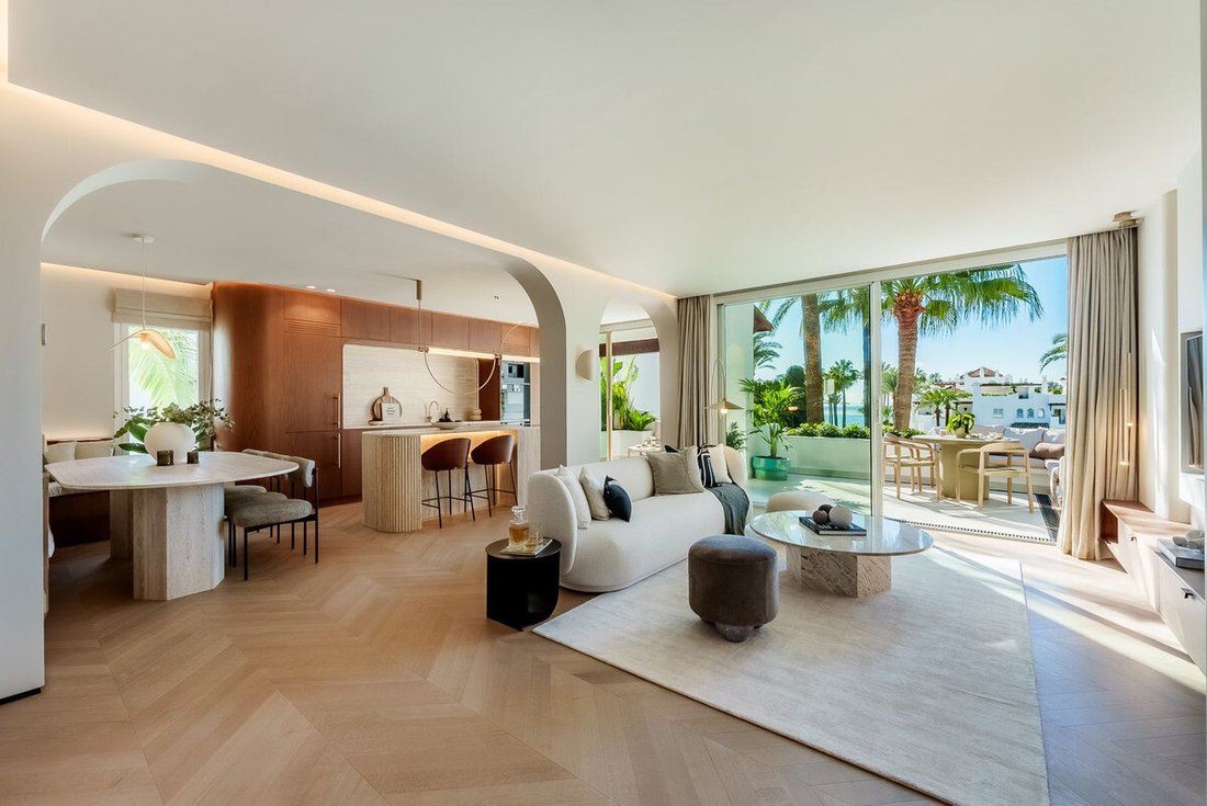 Apartment in Estepona, Andalusia, Spain 2 - 15868417
