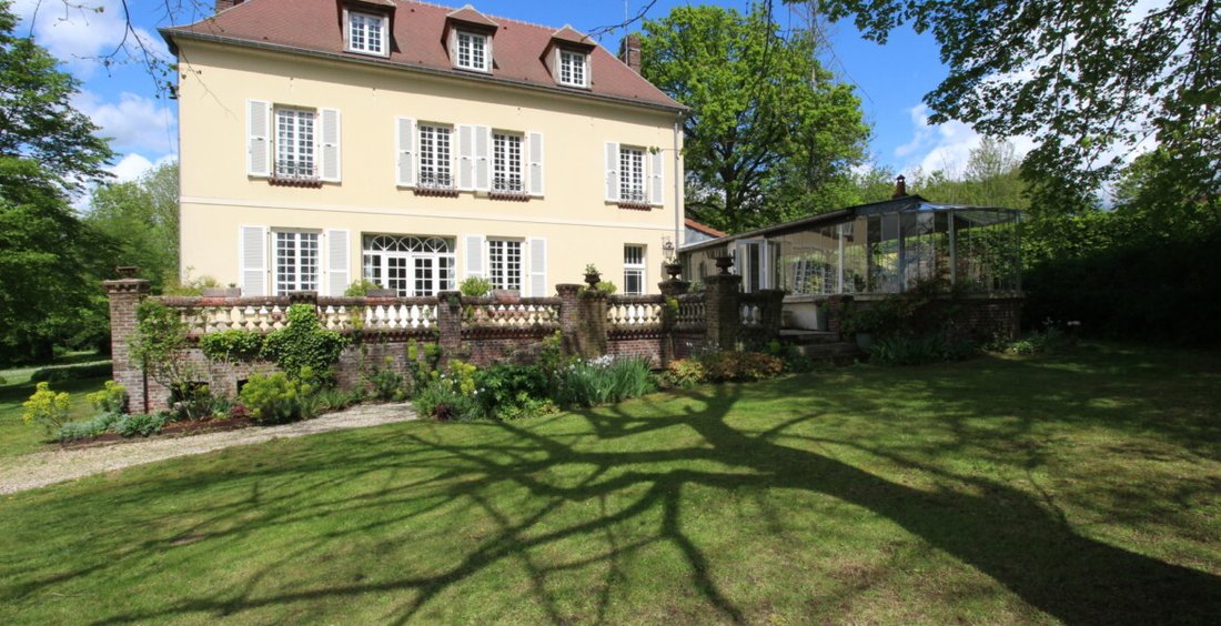 House in Compiegne, Hauts-de-France, France 1 - 15869370