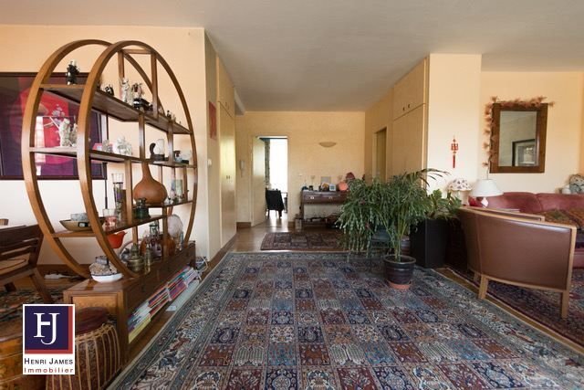 Apartment in Forêt de Fausses Reposes, Ville-d'Avray, France 2 - 15868681