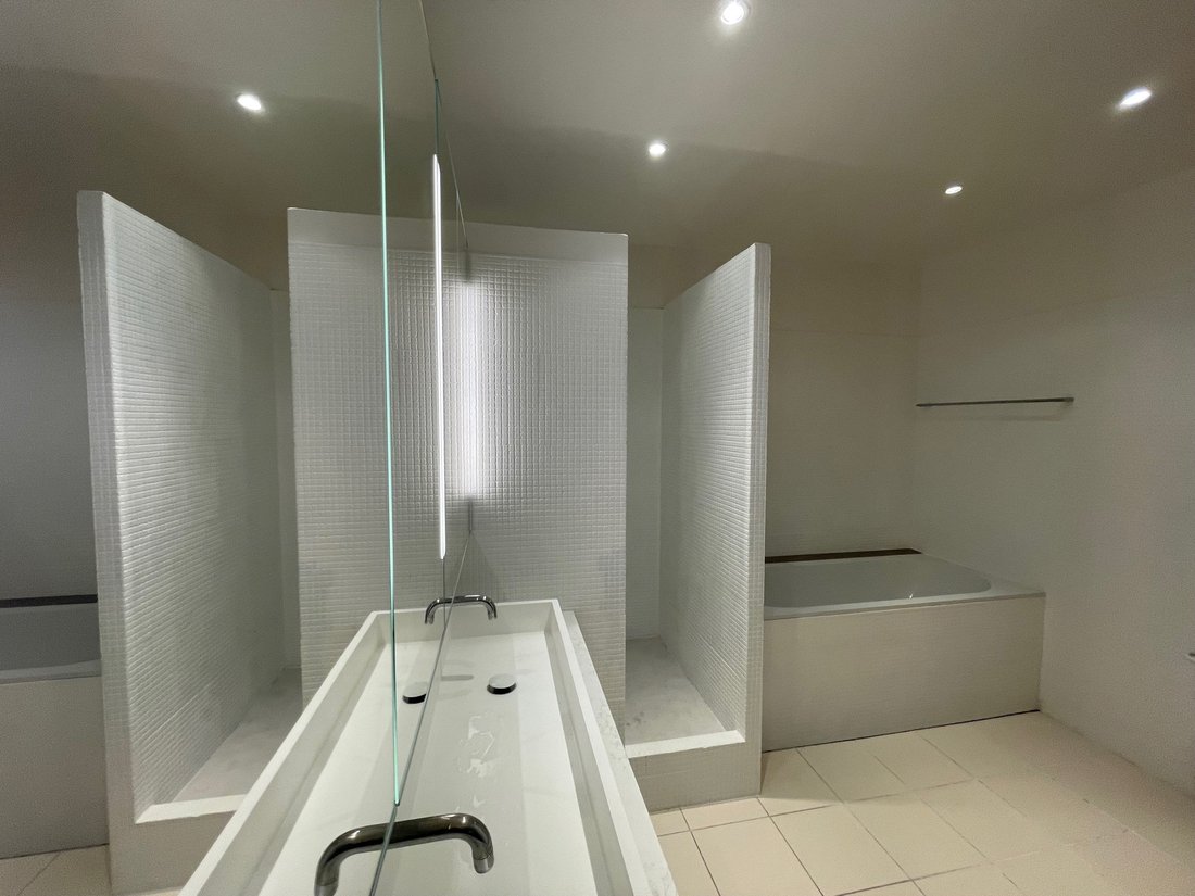 Apartment in Palais Royal, Paris 1er Arrondissement, Paris 2 - 15870385
