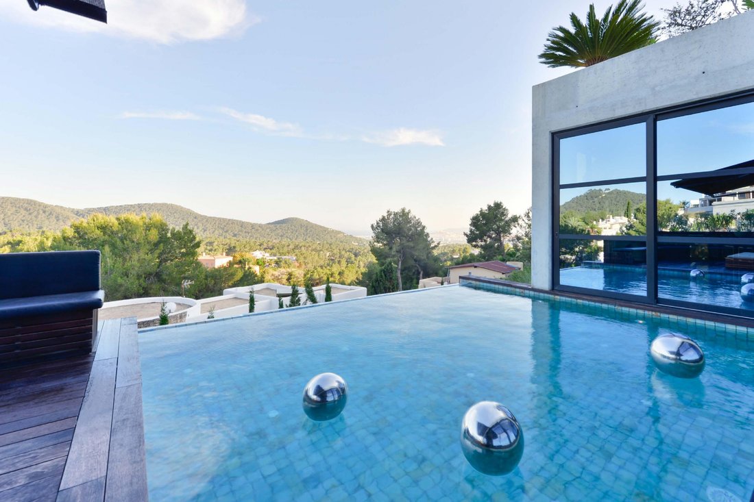 Villa in Can Furnet, Santa Eularia des Riu, Balearic Islands 4 - 15859227