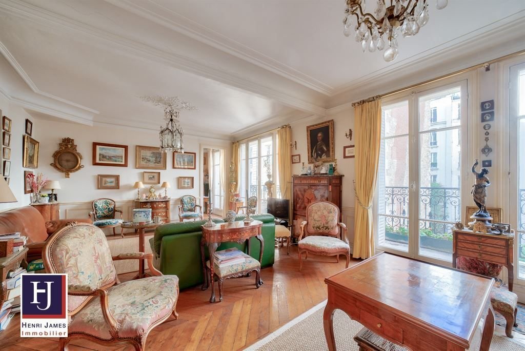 Apartment in Saint Gervais, Paris 4e Arrondissement, Paris 1 - 15869027
