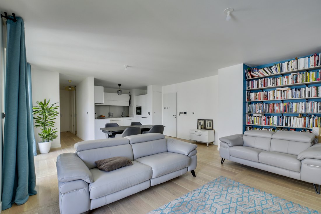 Apartment in La Plaine des Sablons, Neuilly-sur-Seine, France 1 - 15870190