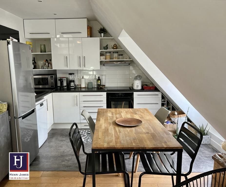 Apartment in Saint Gervais, Paris 4e Arrondissement, Paris 2 - 15869122