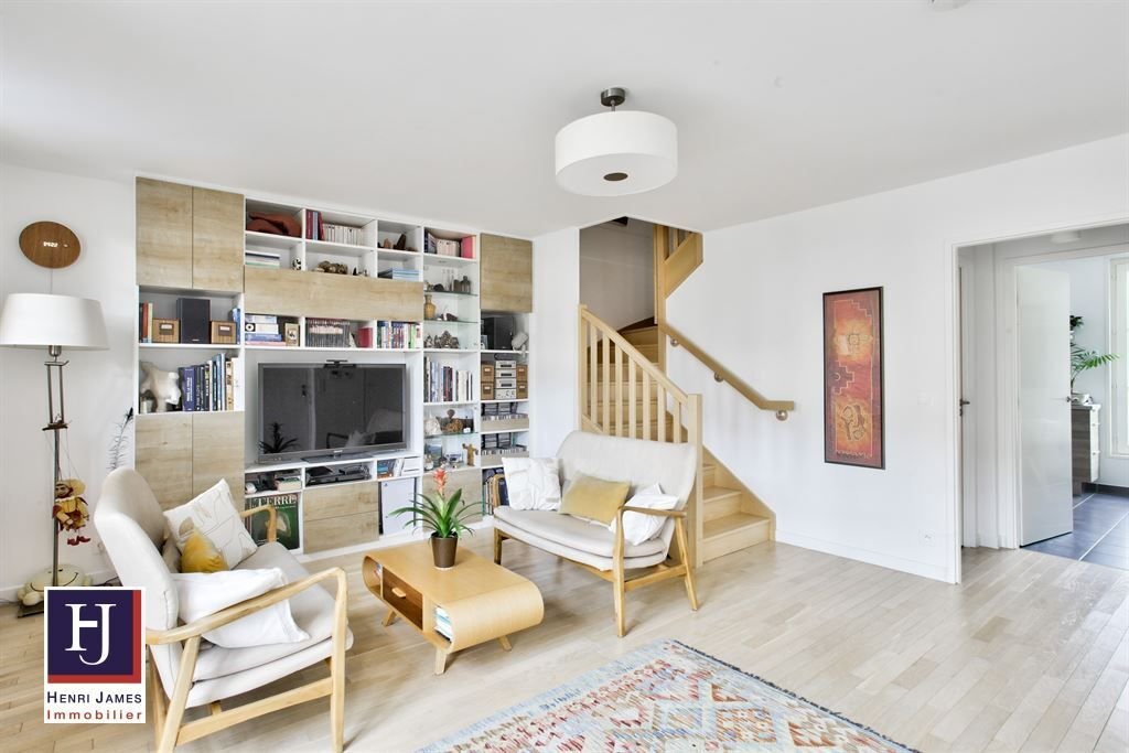Apartment in Domaine National du Château, Versailles, France 3 - 15869073