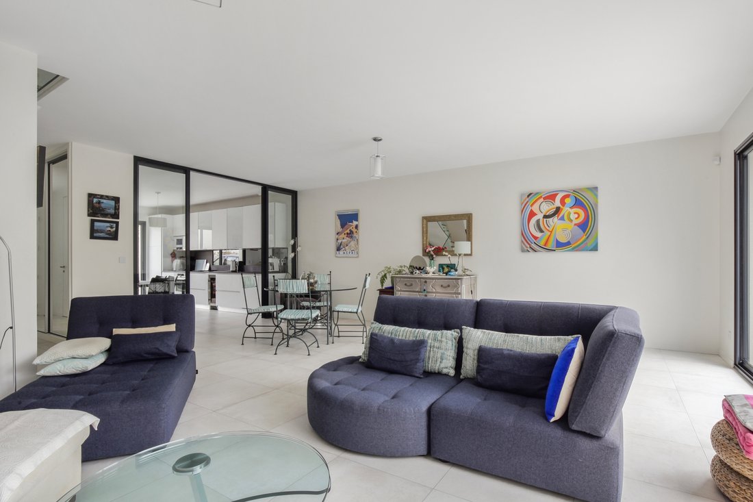 House in Chatou, Ile-de-France, France 5 - 15870484