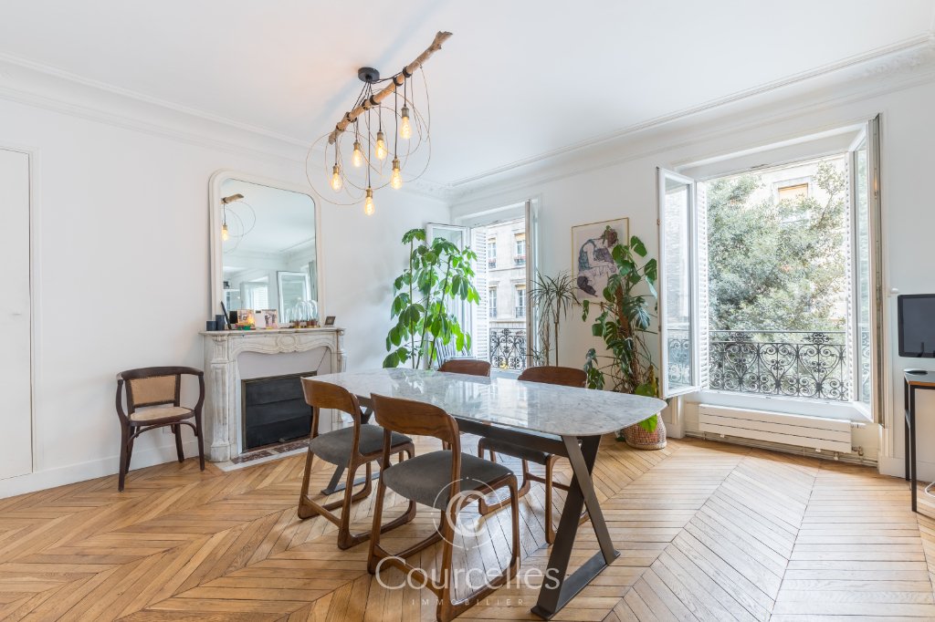 Apartment in Porte Saint Denis-Paradis, Paris 10e Arrondissement, Paris 5 - 15868625