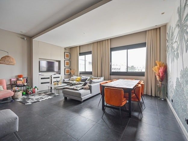 Apartment in Hôtel de Ville-Planchette, Levallois-Perret, France 1 - 15869712