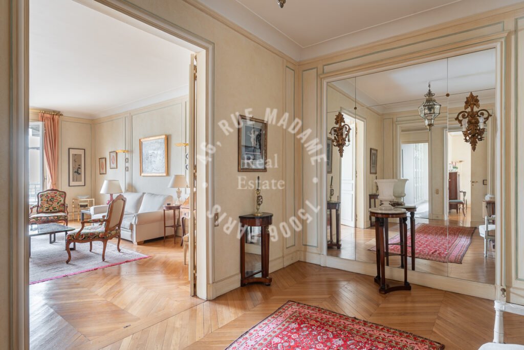 Apartment in Odéon, Paris 6e Arrondissement, Paris 1 - 15868949