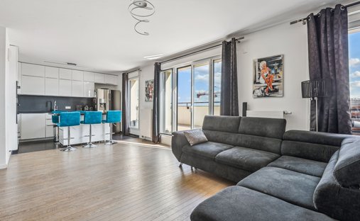 Apartment in Plateau Ouest, Suresnes, France 1