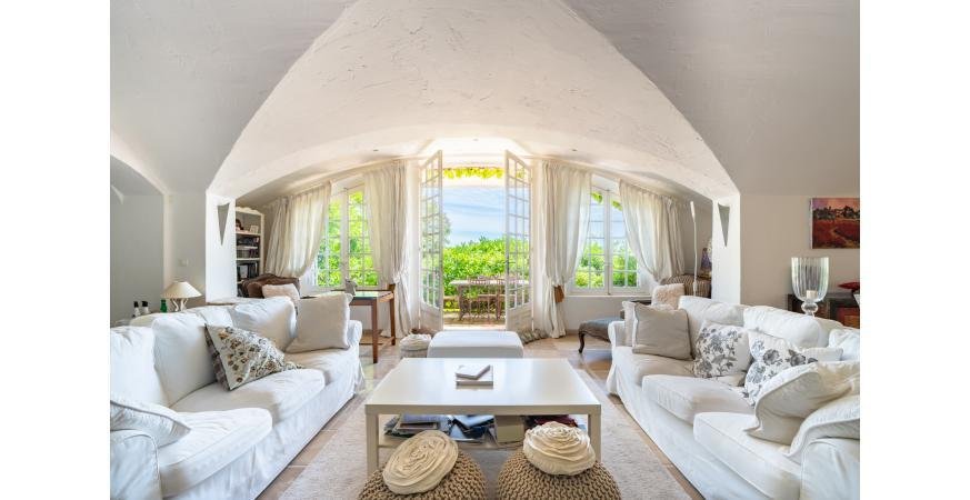 Villa in Mougins, Provence-Alpes-Côte d'Azur, France 1 - 15868773