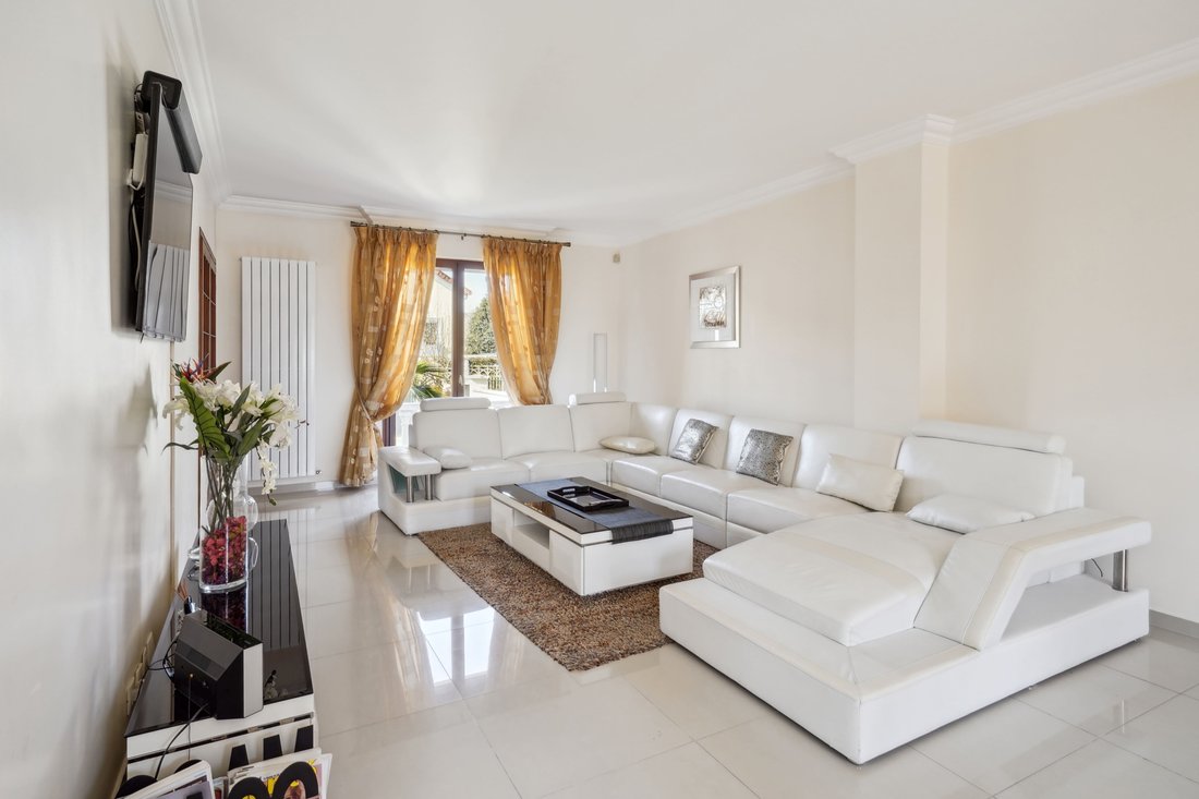 House in Ormesson-sur-Marne, Ile-de-France, France 4 - 15869931
