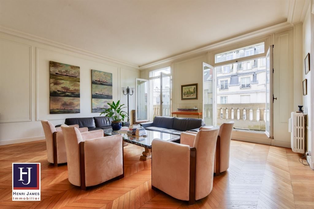 Apartment in Saint Gervais, Paris 4e Arrondissement, Paris 2 - 15868880
