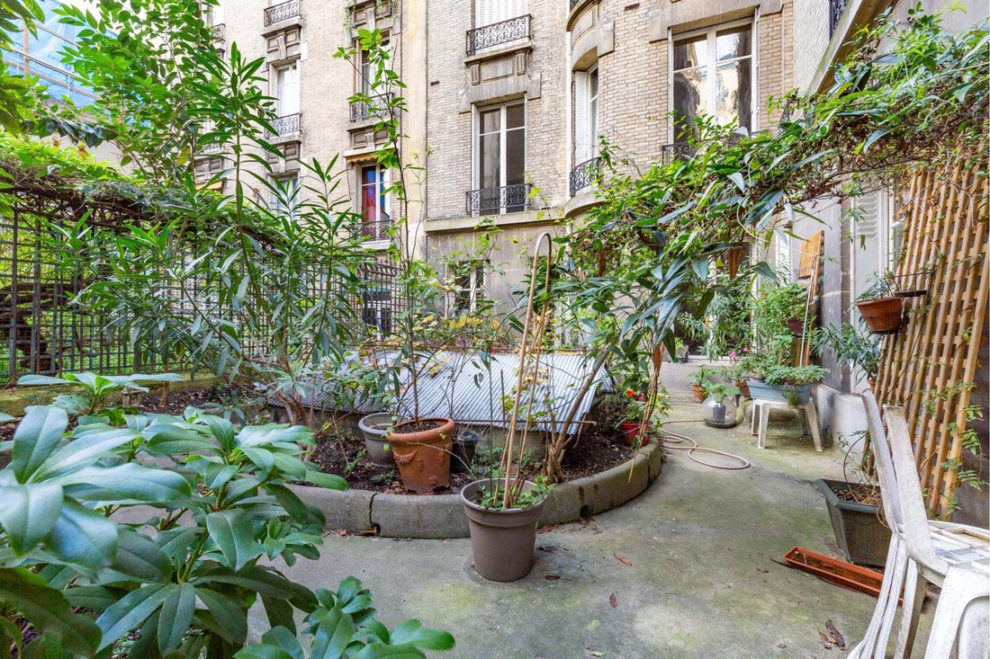 Apartment in Palais Royal, Paris 1er Arrondissement, Paris 2 - 15870457