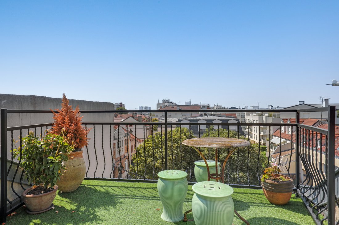 Apartment in Centre Ville-Sarments, Châtillon, France 1 - 15870264