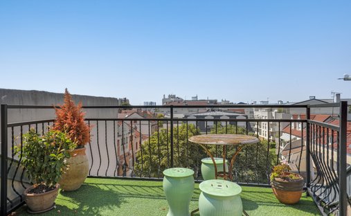 Apartment in Centre Ville-Sarments, Châtillon, France 1
