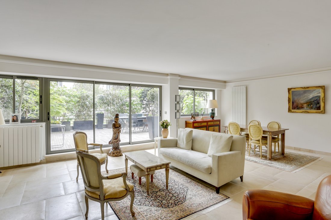 Apartment in Saint Lambert, Paris 15e Arrondissement, Paris 3 - 15869925