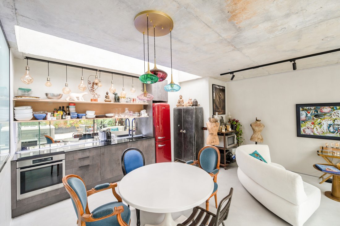 Apartment in Palais Royal, Paris 1er Arrondissement, Paris 4 - 15870497